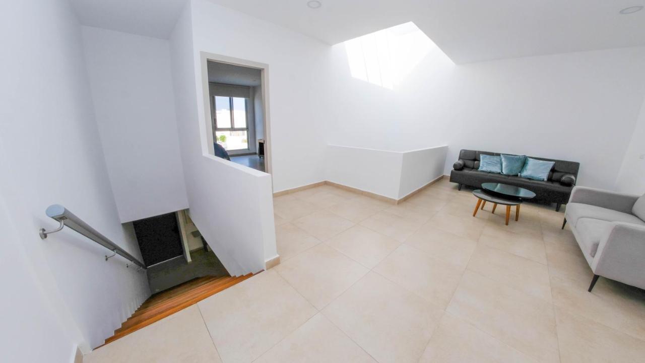 Urbanizacion Privada, Seguridad Y Confort Манта Екстер'єр фото
