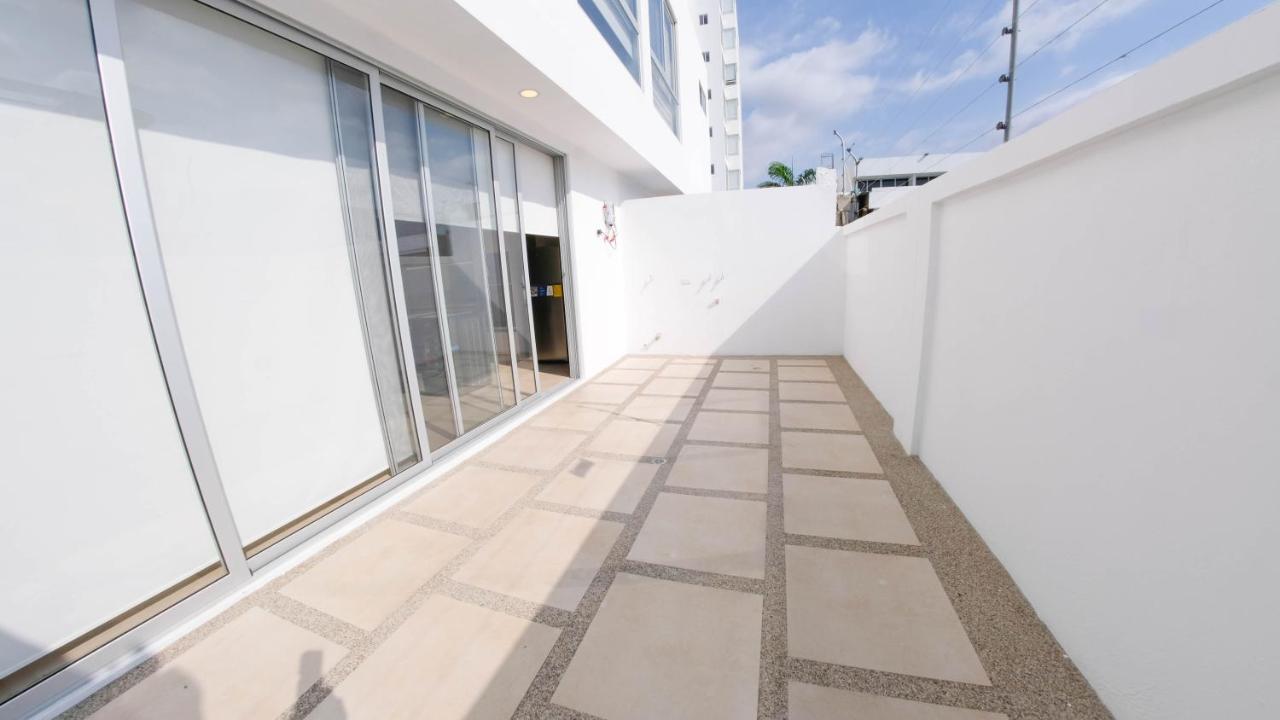 Urbanizacion Privada, Seguridad Y Confort Манта Екстер'єр фото