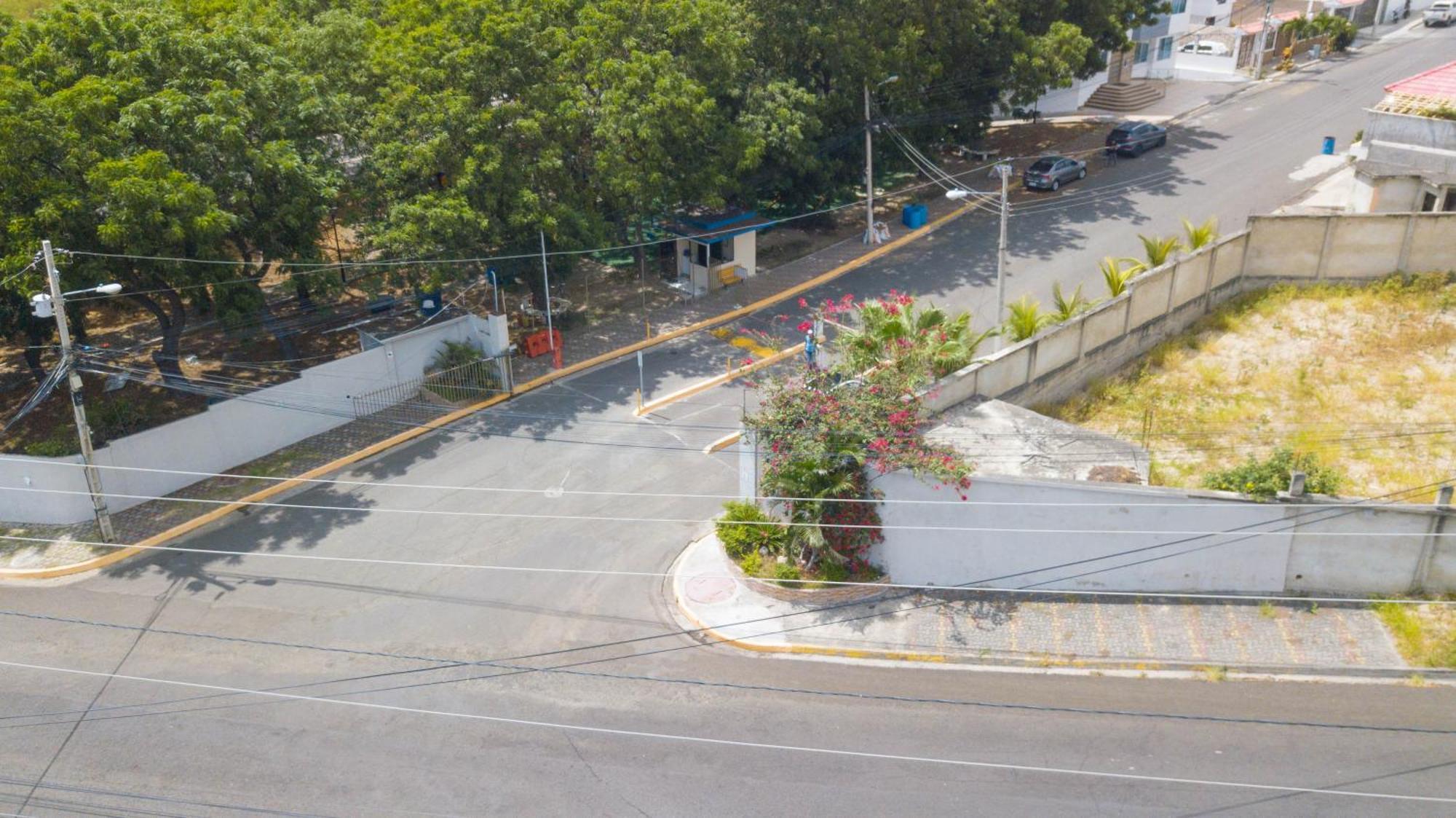 Urbanizacion Privada, Seguridad Y Confort Манта Екстер'єр фото